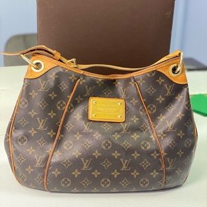 Louis Vuitton Galliera PM Bag *Discontinued*